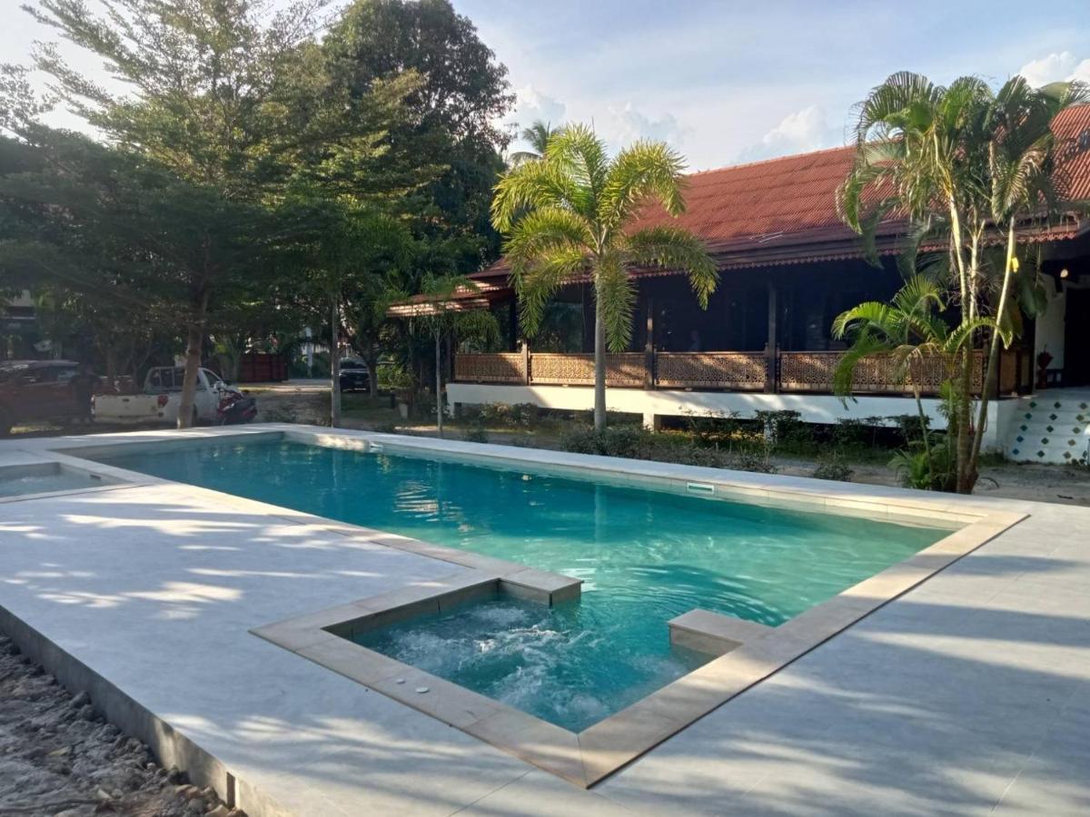 Baan Banyan Villa, Wood House Short Walk To Mae Nam Beach Exteriör bild