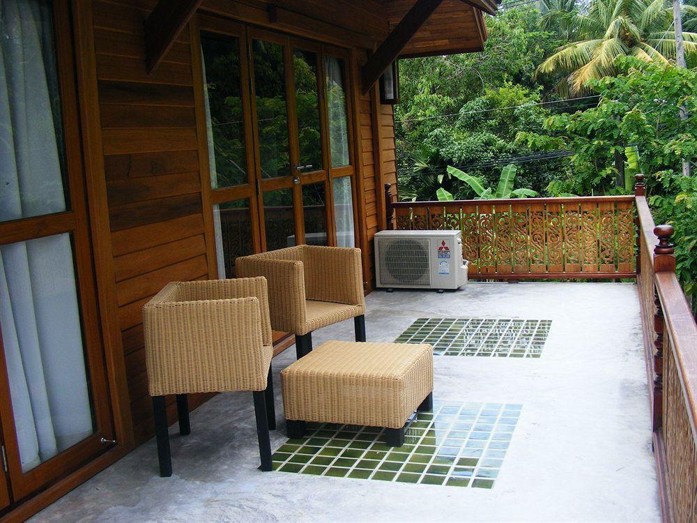 Baan Banyan Villa, Wood House Short Walk To Mae Nam Beach Exteriör bild